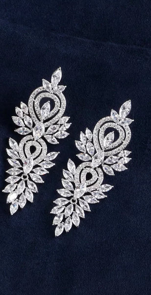 Rhinestone Leaf Dangle Earrings