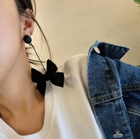 Black Dangle Bow Earrings