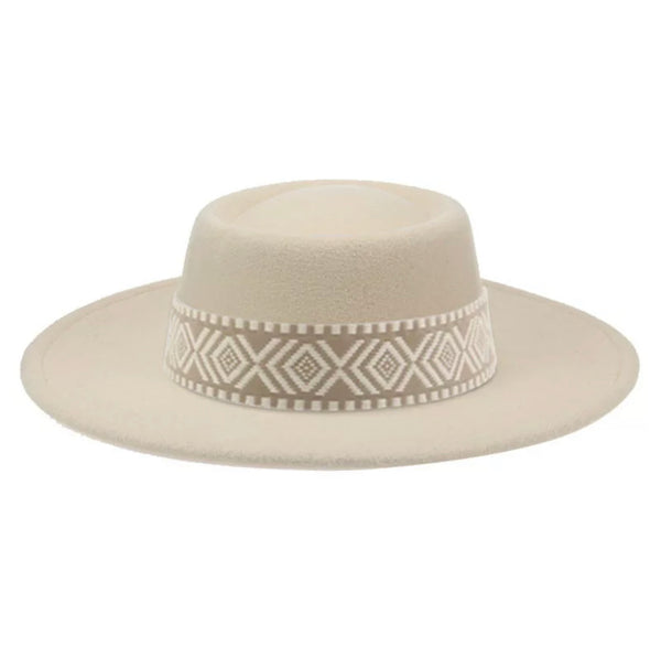 Medium Brim Beige Hat w/ Pattern Detail